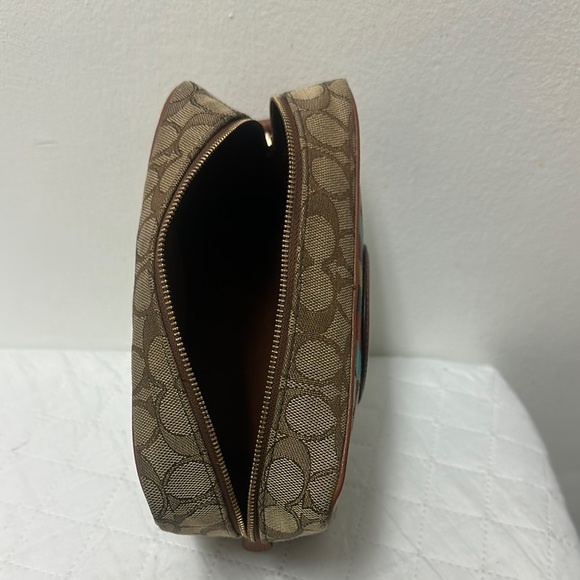 COACH Dempsey Boxy Cosmetic Case 20 Inches Signature Jacquard With Coach Patch - Picture 5 of 9